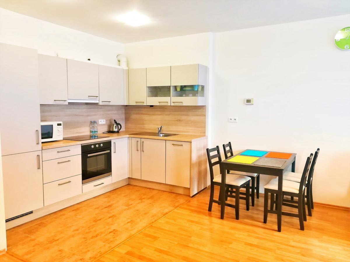 Apartment Promenada Podebrady Exterior photo